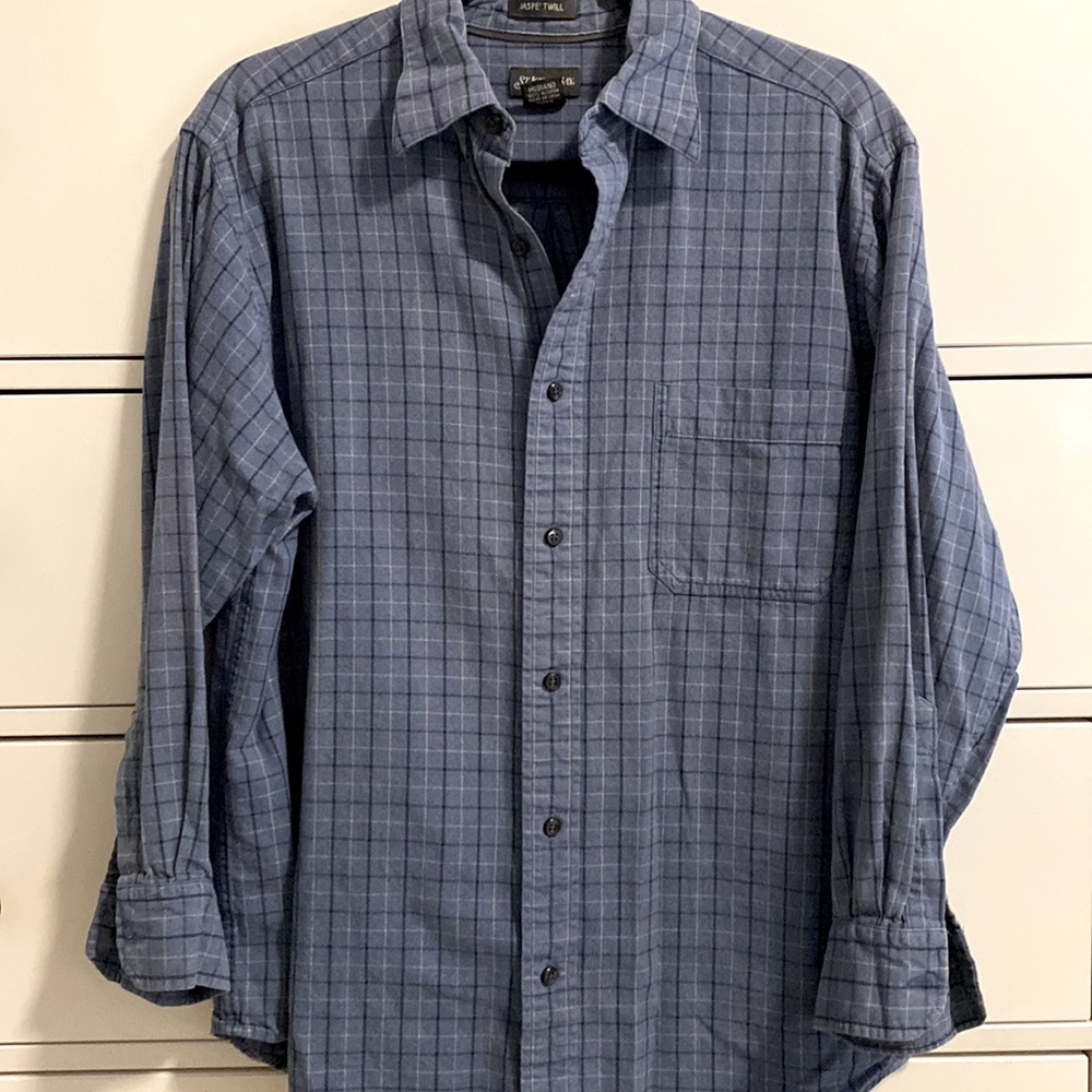 St. John's Bay Jaspe’ Twill | Men’s Button Down | Size M